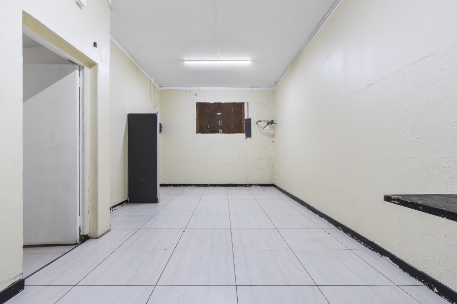 To Let commercial Property for Rent in Claremont Western Cape